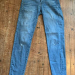 American Eagle  medium wash 00 short distressed jeggings Photo 0