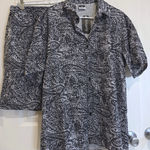 Xmgelp Paisley Print Shirt and‎ Shorts Set Photo 0