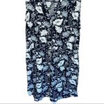 Gap  blue and white floral sleeveless and v-neck spring/summer dress size medium Photo 5