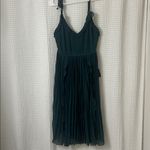 Lulus  Never A Dull Moment Emerald Green Tie-Strap Pleated Midi Dress Large NWT Photo 2