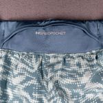 Under Armour Athletic Shorts Womens M Blue White Pattern Fitted Lined Pocket Photo 10