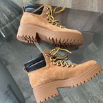 Marc Fisher LTD Nairy Lace-Up Genuine Shearling Lug Sole Bootie Tan, Size 7 NEW Photo 6
