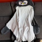Amazon Wearable Penguin Blanket Photo 0