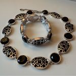 Black and silver elegant necklace and bracelet matching set Photo 0