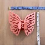 NEW Large Coral Pink Butterfly Claw Clip Photo 4
