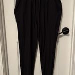 Lululemon On Track Jogger
Black size 6 Photo 1