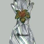 Elegant Green and Silver Floral Brooch necktie Necklace. New Photo 3