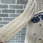 Entro  | WHITE EMBROIDERED LACE SLEEVES | WOMENS SIZE LARGE | BOHO | FLORAL Photo 2