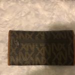 Elegant Black and Gold Key Holder Brown Photo 3