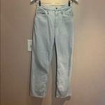 Hollister  Women’s Ultra High Rise Dad Jean relaxed fit Size 25 Light Wash Photo 1