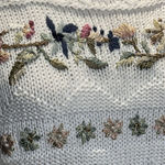 Tiara International  Chunky Knit Floral Women’s Pullover Sweater Pearls 90’s MED Photo 4