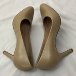 Kelly & Katie  Elegant Tiana Beige High Heels woman’s size 8.5 Photo 6