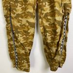 Sundance Camo Cargo Pants Womens PS Petite Small Pull On Elastic Embroider boho Green Size undefined Photo 2