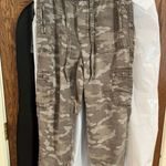 American Eagle Outfitters Camo Jogger Pants Photo 2