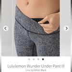 Lululemon wunder under pant 111-Line up white black 6 $98 Photo 1