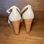 Carmen Marc Valvo  Cork Wedge Sandals White Silver 9 Photo 6