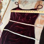 AQUA Ruched Velvet Mini Party Stretch Holiday Dress Size 8 Burgundy Photo 9