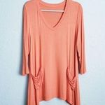 LOGO By Lori Goldstein ‎Logo Photo 0