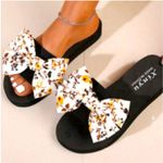 NEW Floral Print Bow Slide Sandal Spring, Summer Size: 7| Photo 1