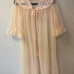 Vintage Woman Size Small/medium Salmon Sheer lace bubble sleeves nightgown‎ Pink Photo 0