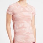 Athleta  Momentum Seamless Camo Tee pink Photo 0