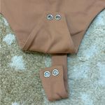 Nuuds caramel tan neutral long sleeve bodysuit women’s size large Photo 5