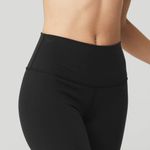 Alo Yoga ALO 7" High-Waist Biker Short - Black Photo 5