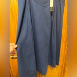 Banana Republic  Linen Blend Navy Skirt Size 16~NWT 
S/758285-00
BLULAGNA Photo 2