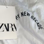 ZARA NWT HAPPY NEW ECADE SLOGAN PRINT T-SHIRT WITH SHOULDER PADS Photo 5
