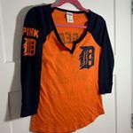 PINK - Victoria's Secret VS Pink Detroit Tigers T shirt jersey Photo 0