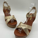 City Classified Sandal Womens 8 Brown Gold Criss Cross Ankle Strap Chunky NEW Photo 0