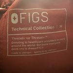 FIGS  Women’s Sz Medium Yola Skinny Scrub Pants in Burgundy Photo 4