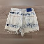 ZARA Stylish Tie-Dye Denim Shorts Photo 4