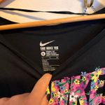 Nike workout shirt Photo 2