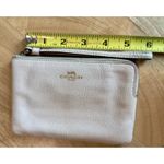 Coach  Pebbled Leather Zipper Wristlet Wallet F58032 Clutch Cream Photo 6