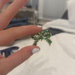 Green Bow pin Photo 1