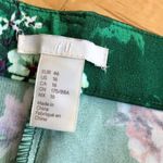 H&M  High Rise, Floral, Side Zip, Dressy Capri Pants, Green, Pink, White, Size 16 Photo 6