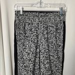 Lululemon For Love Crop Mini Ripple White Seal Grey / Black Size 4 Photo 3