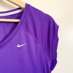 Nike DRI-FIT Purple V-Neck Short Sleeve Athletic Top Medium Photo 1