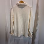 Old Navy Women’s Knit Sweaters lot of 2 size L Photo 8