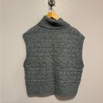 Old Navy  Turtleneck Sleeveless Sweater Size Large Photo 2