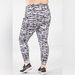 Fabletics ‎ Gray White High Waisted Printed Cold Weather Legging Size XL Photo 1