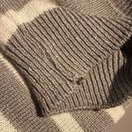 Alfred Dunner  taupe and white striped short sleeved roundneck sweater, size S Photo 4