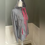 Lukka Activewear Zip Up Hoodie large White Photo 1