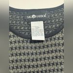 Sag Harbor   Blue and Gray Houndstooth Top 🍁🥮🍂 Photo 1