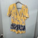 Trixxi Clothing Company Yellow Floral Print V Neck Tie Back Romper Size M Size M Photo 1