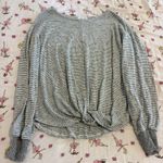 Eyeshadow Small striped earrings shadow crewneck sweater Photo 0