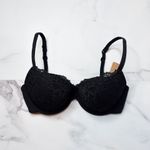 SKIMS NWT  Fits Everybody Lace Push-Up Demi Bra  Photo 1