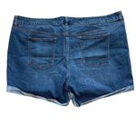 Old Navy  Plus Boyfriend Fit Mid-Rise Cuffed Hem Denim Shorts Medium Wash Size 24 Photo 3