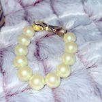 Vibrant Green and Gold Basket Photo 3